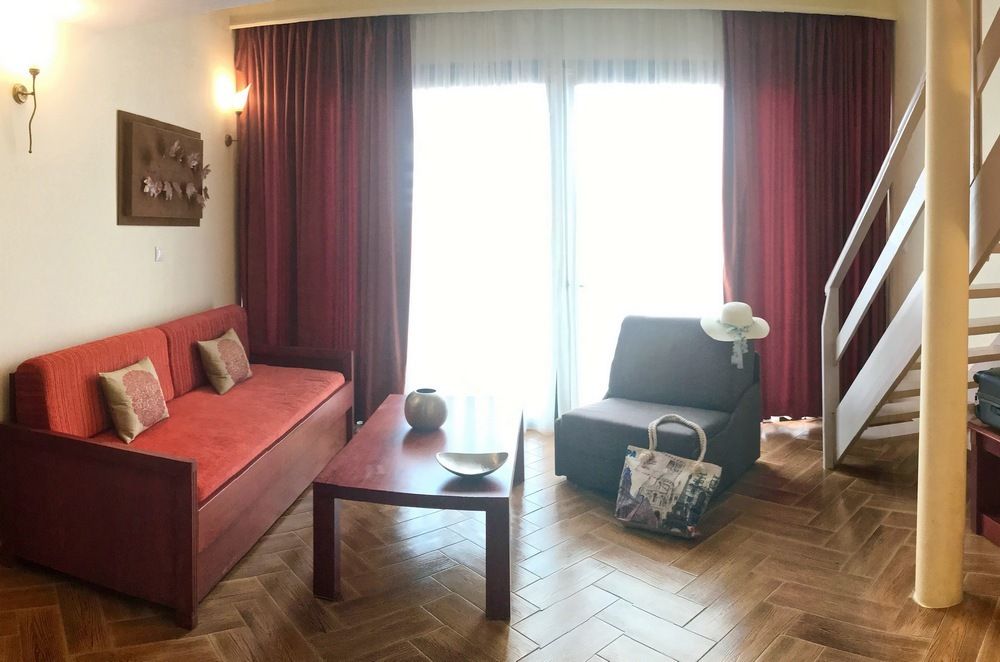 03.MAISONETTES B Villagemare Hotel